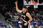 迈克&middot;布朗：限制阿夫迪亚需全队努力 在NBA单靠一个人防不住对手